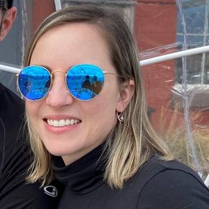 Meet your Posher, Amy